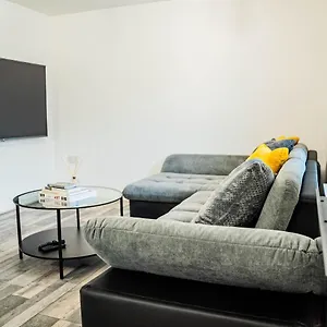 https://williams-reign-luxury-aparthotel.brighton-hotels-england.com