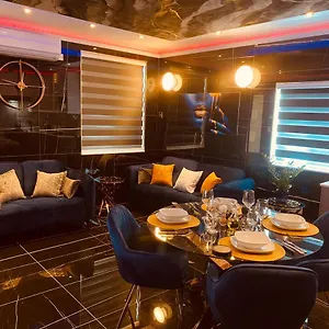 https://azure-gold-apartment.qawrahotelsmalta.org