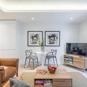 https://luxury-city-centre-apartment.cambridgehotelsuk.com